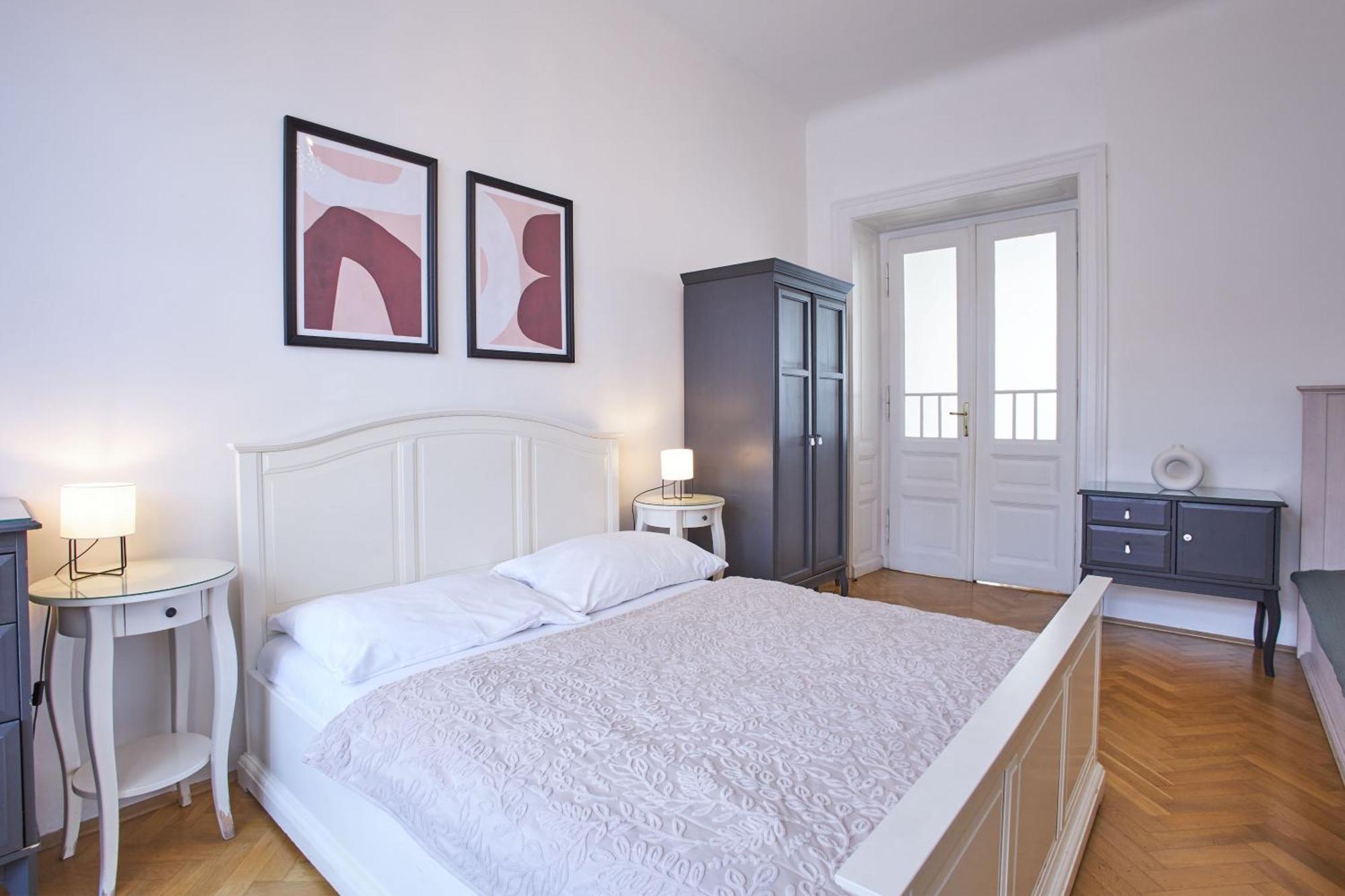 Charles Bridge Premium 4* Praga