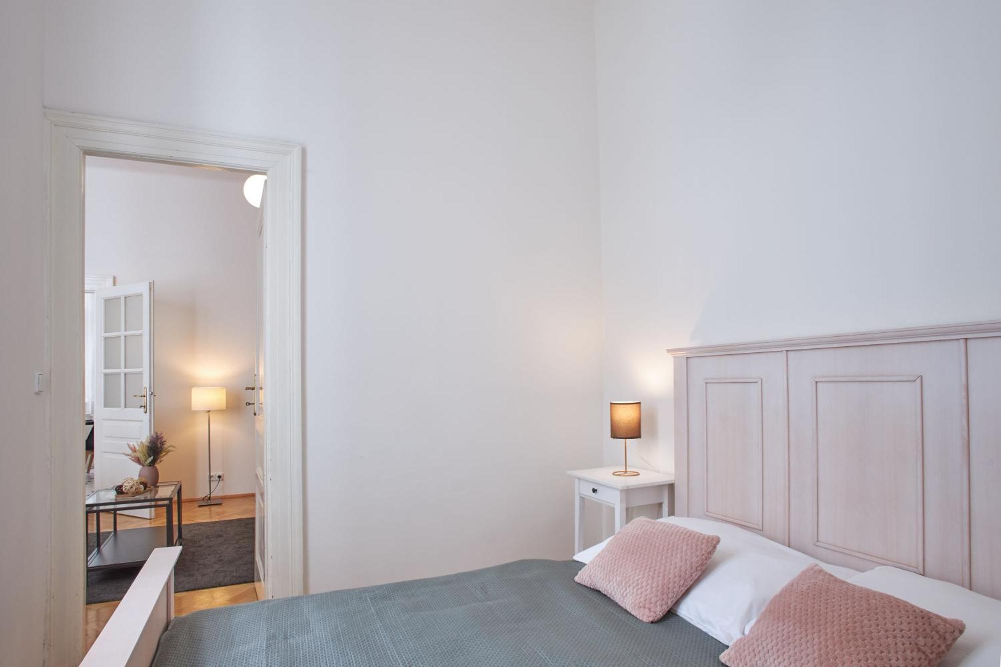 Charles Bridge Premium 4* Praga